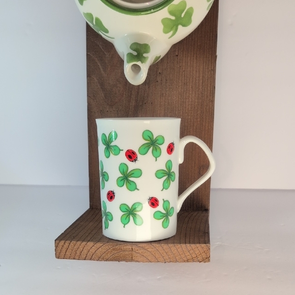 Rustic Teapot Bird Feeder Handmade Lady Luck - Picture 3 of 16